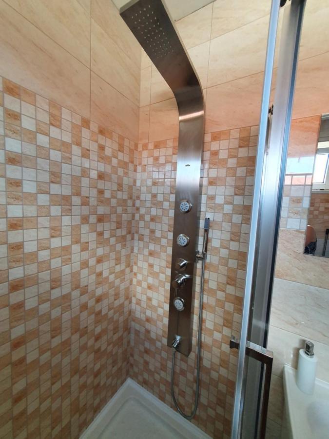 Fischer Apartman 3 Hajduszoboszlo Ngoại thất bức ảnh